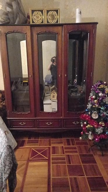 servant dolabı: Salam.Klassik üslubda Rumıniya istehsalı səliqəli və baxımlı — 4