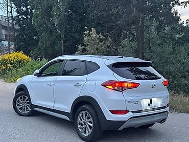 Hyundai Tucson: 1.6 l | 2017 il Ofrouder/SUV — 4