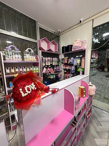 vitrin polka: Yenidir uzunlugu 2 metr eni 170 derinliyi 30 smdir. 7500e yigilib — 1