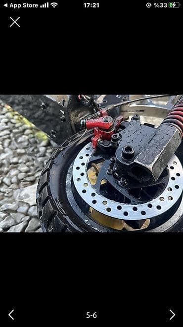 Elektrikli samokatlar: Elektrik skuter – off-road təkərlər və güclü asqı sistemi ilə - Güclü — 4