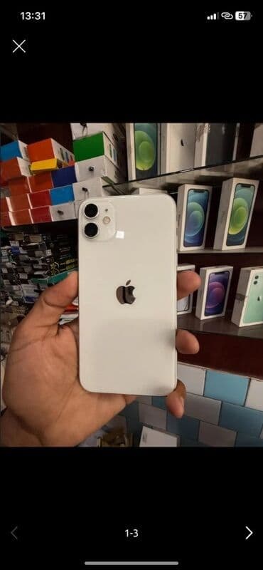 продать айфон 4: IPhone 11, Белый — 1