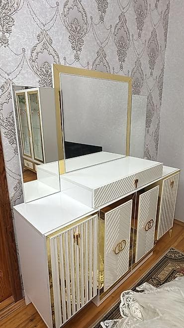 Qonaq otağı üçün, İşlənmiş, Açılan, Dördbucaq masa, 6 stul