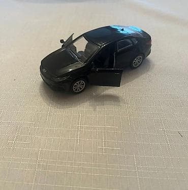 Kia: Kia K5 miniatür oyuncaq avtomobil modeli - Rəng: qara - Korpus: sedan — 3