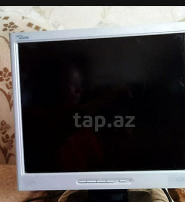 Fujitsu Siemens LCD monitor - Ekran ölçüsü: təxmini 17–19 düym