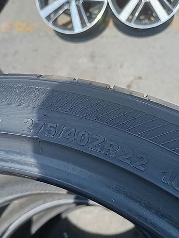 eylec diski: 275/40/22Məhsul: Yol/performans tipli avtomobil şinləri dəsti - Ölçü — 4