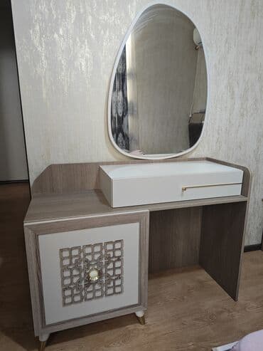 İşlənmiş, Güzgülü