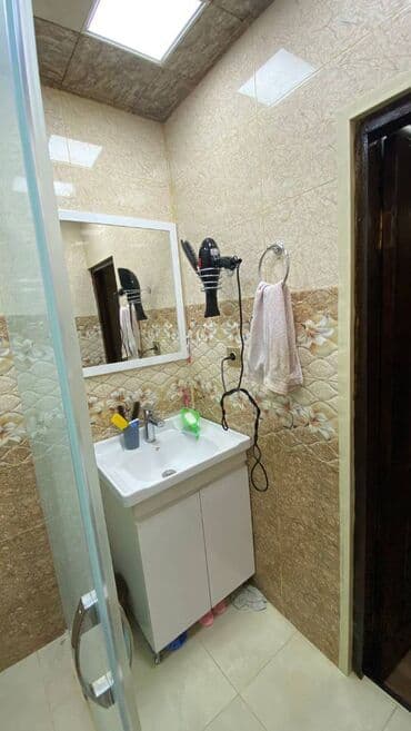 ist petrol tbilisi prospekti: Bakı, 3 otaqlı, Köhnə tikili, m. Neftçilər, 80 kv. m — 13