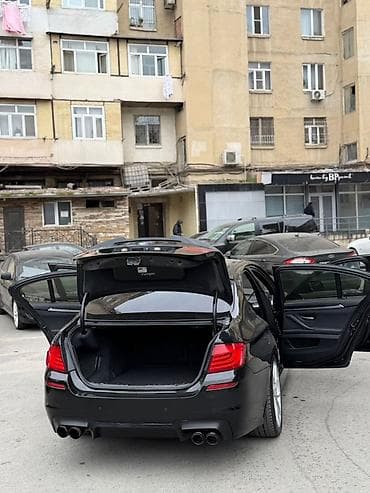 bmw m3 gtr: BMW 5 series: 2 l | 2015 il Sedan — 4