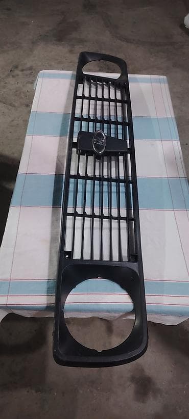 витамарин а и б: VAZ/Lada Niva üçün ön radiator barmaqlığı (reşotka). Qara rəngli — 2