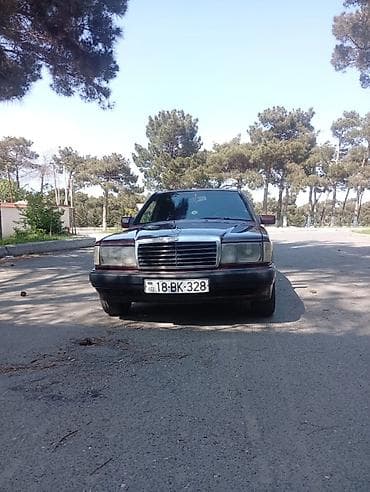 senedsiz masin: Mercedes-Benz 190 (W201): 1.8 l | 1992 il Sedan — 3