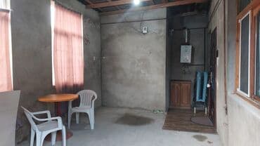 ulduzda kiraye evler: Kirayə mənzil – 1 otaqlı, mətbəx və sanitar qovşağı ilə - Otaq: geniş — 10