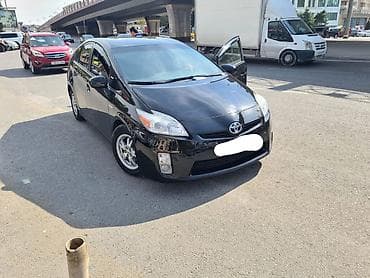 Toyota Prius: 1.8 l | 2011 il