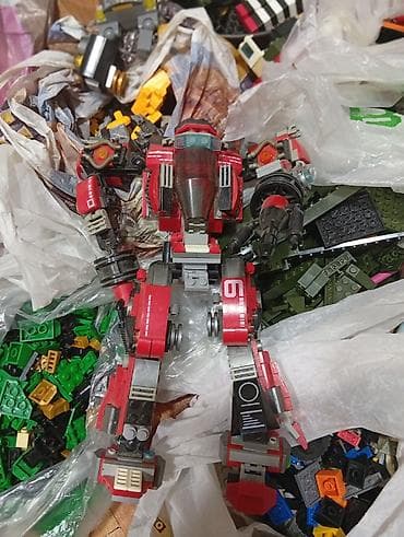 Игрушки: Konstruksiya dəsti – qırmızı robot/mecha model - Marka/seriya: SY — 4