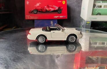 антискользящие коврики: Коллекционная модель Alfa Romeo Spider crème 1989 NewRay Scale 1:43 — 7