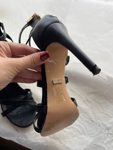 босоножки 27 размера: Размер: 39, цвет - Черный, Б/у — 2