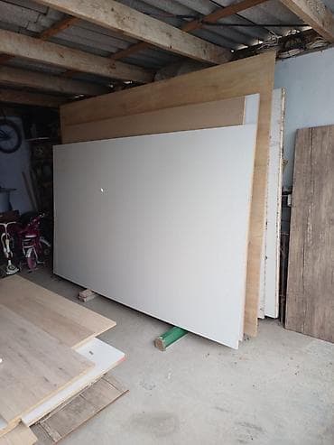 mebel qulpu: Laminatlar istifadə olunmayıb sexdə qalan maldır kv 8 AZN olcusu — 1