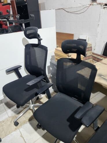 купить кресло для офиса: Б/у, С колесиками, Рукояти регулируются, Ткань — 5