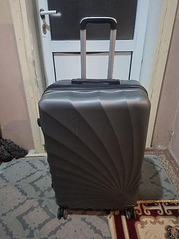 Çamadanlar: Sərt korpuslu səyahət çantası (təkərli, teleskopik tutacaqla) satılır — 6