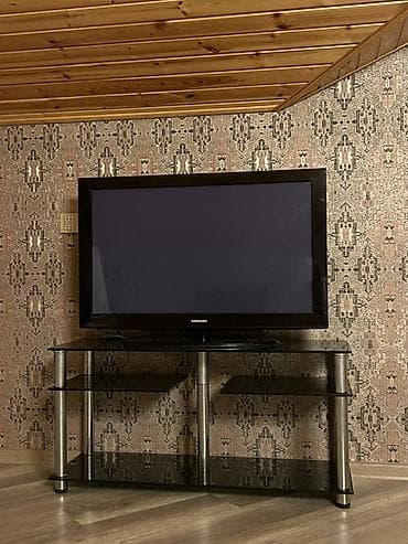 Samsung LCD televizor + şüşə TV stendi Məhsul təsviri: - Marka/model at lalafo.az Samsung LCD televizor + şüşə TV stendi Məhsul təsviri: - Marka/model