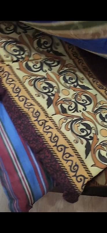 Asia: 4 yun döşek Temiz seliqeli yükde qalib . döşek 20 azn (1) Unvan — 2