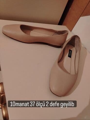 30 razmer: - Qara kombinezon: S/M razmer (M olsa da uyğun). Ön hissədə iki cüt — 14