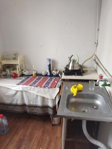 Гаражи: 1 otag Ayna sultanova heykelinin arxasinda kiraye verilir otagin — 1