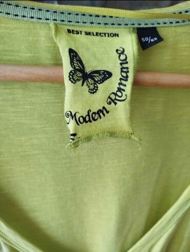 dəst qadın geyimləri: Qadın geyimləri dəsti – 4 məhsul 1) Yaşıl yelek: - Kapüşonlu, iplə — 4