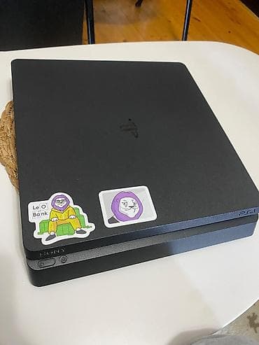 kaset video: Sony PlayStation 4 Slim oyun konsolu - Model: PS4 Slim (Sony) - Rəng — 1