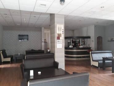 arenda kafelər: İcarəyə obyekt verilir.Sahəsi 250 M/2. 4 kabinet 2 artırmaq olar, zalı — 3