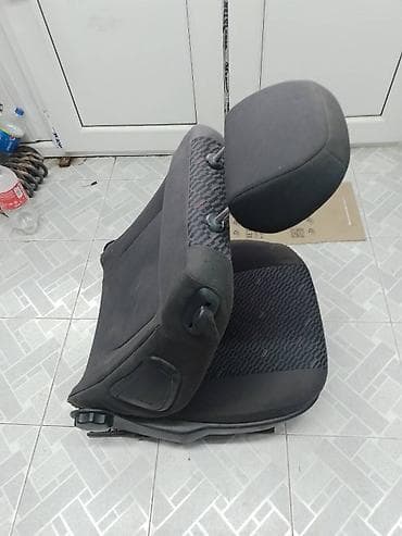 Opel oturacaqgi 1eded sernisin teref ela veziyyetde lalafo.az -da Opel oturacaqgi 1eded sernisin teref ela veziyyetde