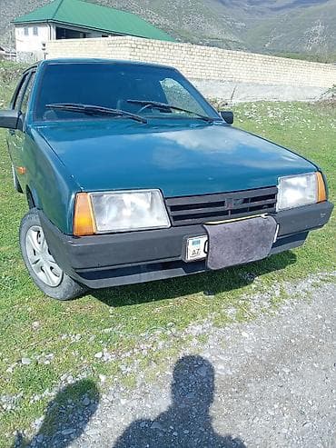turbo az oka: VAZ 21099 sedan - Kuzov: 4 qapılı sedan, tünd yaşıl rəng - Mühərrik — 2