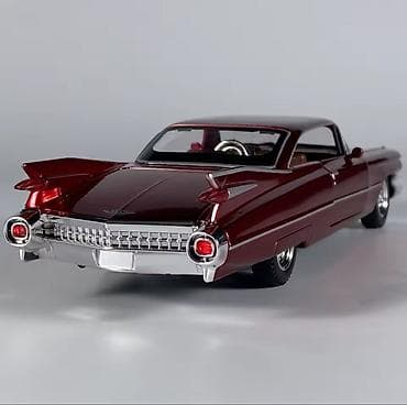 Kitablar və jurnallar: Kolleksiya üçün klassik avtomobil modeli – qırmızı rəngli, metal — 3