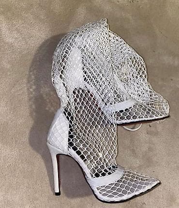 əsgər çəkməsi: Ağ rəngli şəbəkəli dizaynlı qadın hündürdaban çəkmə - Model: D.Sobral — 2