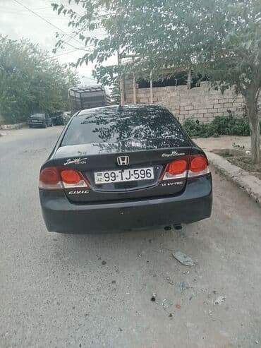 çin maşınları turbo az: Honda Civic: 1.8 l | Sedan — 3