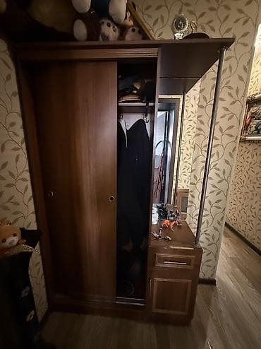 balkon şkafları: Dehliz uçun dolab — 1