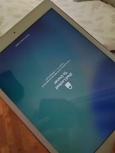 kredit telefonlar ayfon: İşlənmiş Apple iPad 8 (2020), 9,7", 64 GB, Ünvandan götürmə — 2