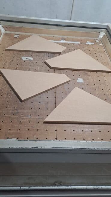 Сфера образования: Membran sexinə kley vuran və hazır qapaqlarln arxasının təmizlənməsi — 2