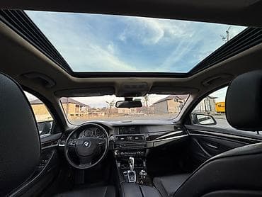 BMW 525: 2 l | 2013 il Sedan — 10