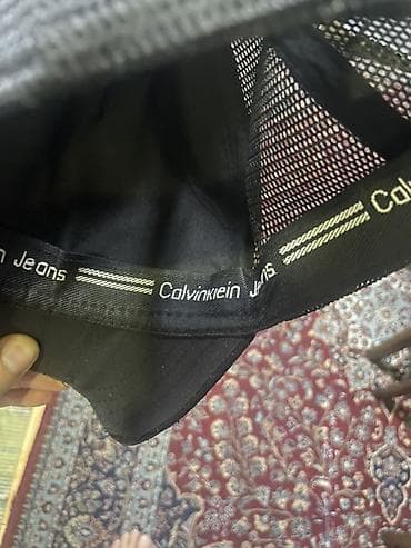 deri geyim: Calvin Klein Jeans beysbol papağı – qara rəng original - Ön hissədə — 5