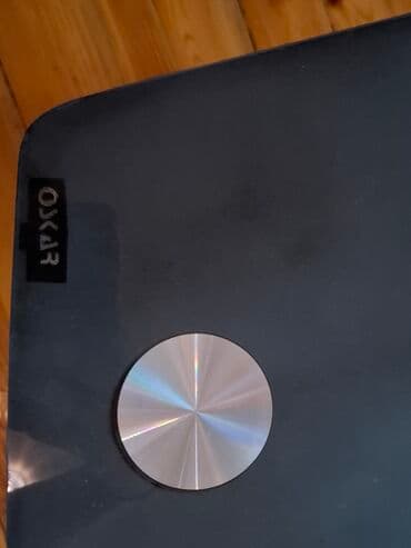 müdür masası: Yeni, Düz TV altlığı, Polkalı, Şüşəli — 4