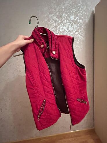 Qadın geyimləri dəsti – 4 məhsul 1) Qırmızı quilted jilet - Rəng
