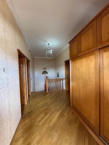 qara qarayev: 250 kv. m, 8 otaq, İnternet, Telefon, Qaz — 10