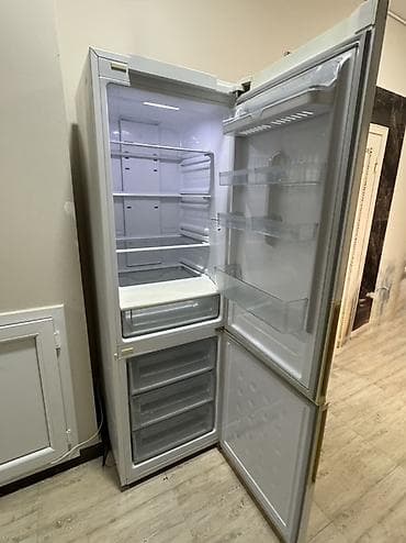 kondisioner teze: İşlənmiş 2 qapılı Samsung Soyuducu Satılır, rəng - Ağ, Təkərli — 2