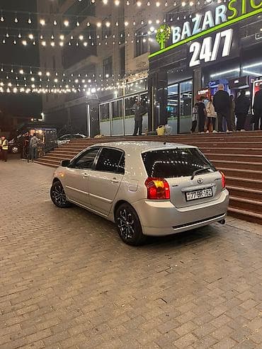 rav 4 toyota: Toyota Corolla: 1.4 l | 2006 il Hetçbek — 4