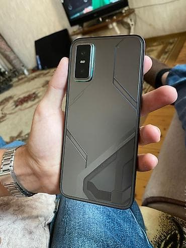 Infinix 256 GB, rəng - Qara, Sensor — 6