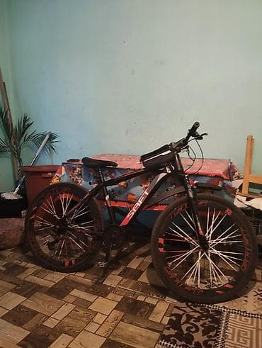 Velosiped ehtiyyat hissələri: SAFT marka dağ velosipedi - Geniş profilli 26" təkərlər, disk — 5