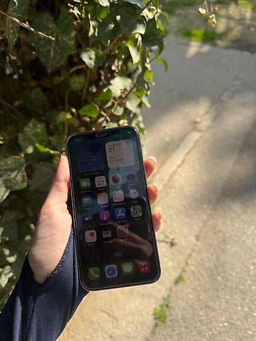 Video oyunlar və konsollar: IPhone 13 Pro, Qızılı, Face ID — 7