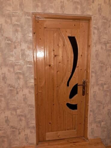 Məhsul: Taxta iç qapı - Material: Təbii ağac (şüşəsiz), laklı səth -
