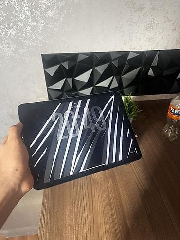 ipad air: Apple iPad Air M1 planşeti - Rəng: Göy (Space Blue tonunda) - Korpus — 7