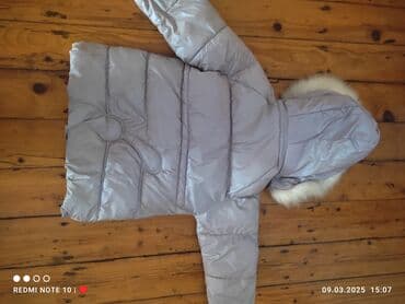 Qiz ucun kurtka.8-10 yaw.yaxwi veziyyetde